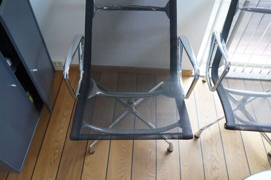 Loungestol CHARLES EAMES EA116