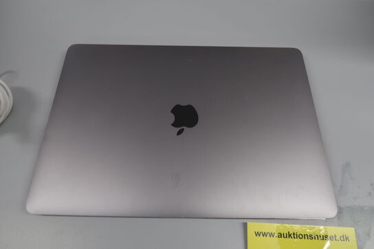 Apple MacBook Air 13" 2020 M1 - Refurbished