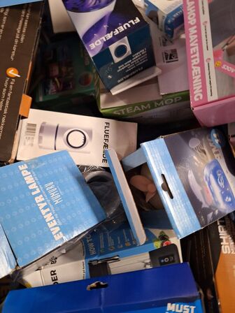 4 paller blandende handelsvarer