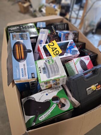 3 paller blandende handelsvarer