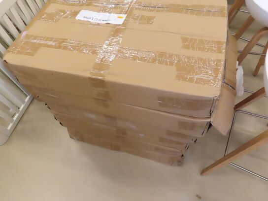 6 stk.  Hylder i forskellige farver