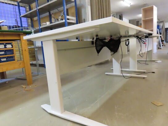 El hæve/sænke skrivebord