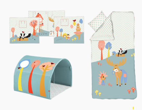 Blandet lot med alt på og under bordet (bord medfølger ikke)