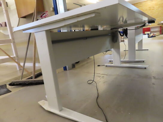 El hæve/sænke skrivebord