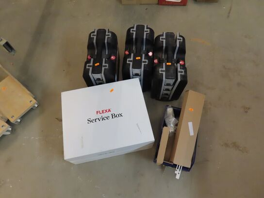 3 stk. Sortimentskasser med indhold, samt service kasser