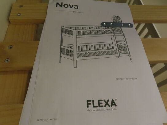 Køjeseng FLEXA NOVA med hule