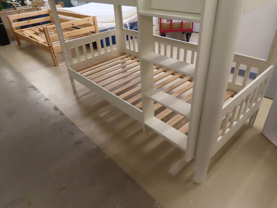 Køjeseng FLEXA NOVA med hule