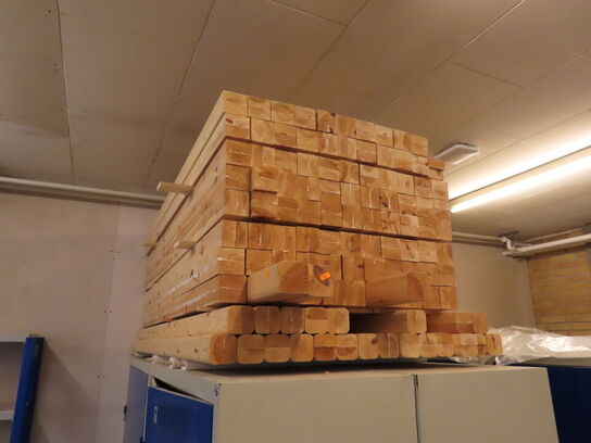 Overskudstræ, to stakke som på billederne