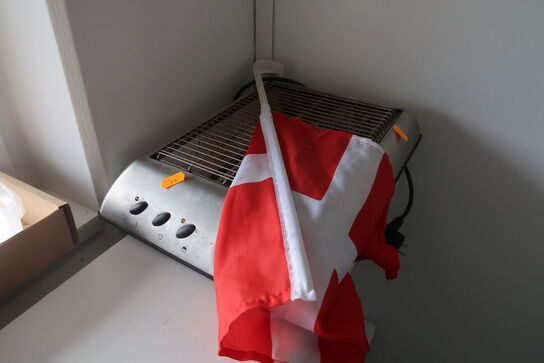Diverse service, mikrobølgeovn m.m.