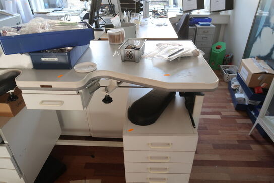 Bord uden indhold