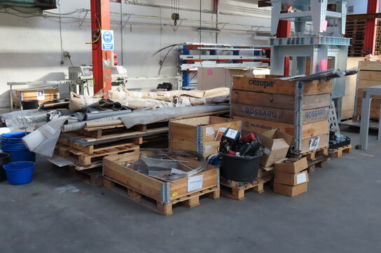 5-6 stk. paller med indhold 