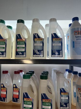 Salgsreol inkl. indhold - JOTUN m.v.