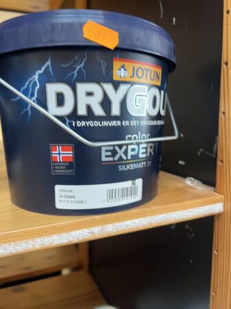 Parti JOTUN & GJØCO i forsk. baser m.v. (se billeder)