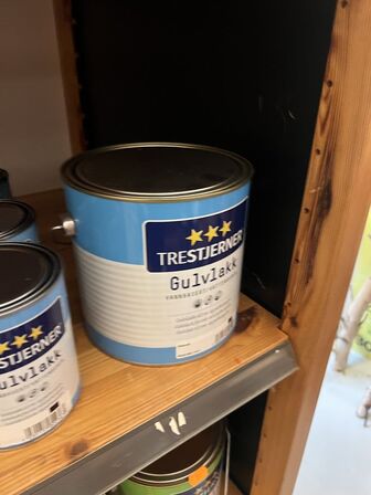 Parti JOTUN i forsk. baser m.v. (se billeder)