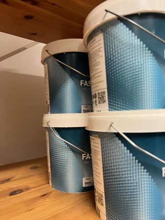 Parti GJØCO i forsk. baser m.v. (se billeder)