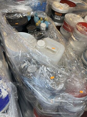 9 pll. maling. Udtaget fra biler. Kan være både uåbnet og åbnet.