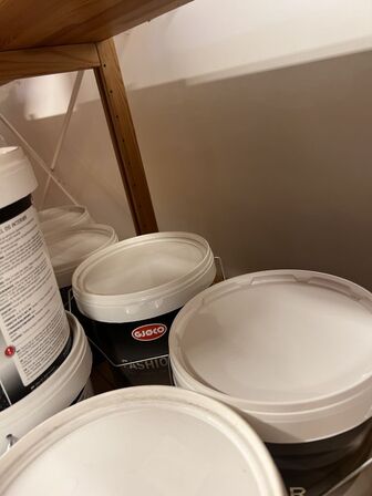 Parti GJØCO i forsk. baser m.v. (se billeder)