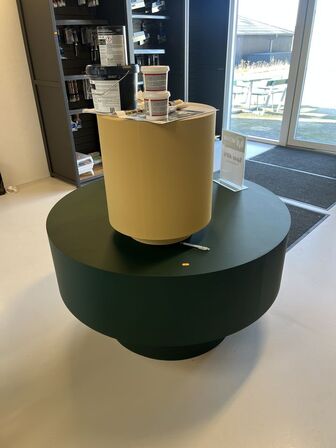 Salgsdisplay rundt Ø120 cm H72 cm