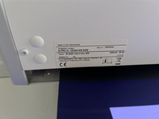 Projektor EPSON EB-96W inkl. PROJECTA ellærred og højttalere