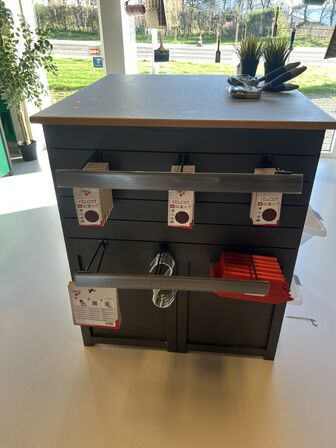 Salgsø 100x95x110 cm inkl. indhold