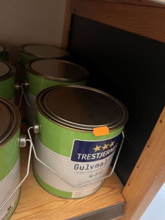 Parti JOTUN i forsk. baser m.v. (se billeder)