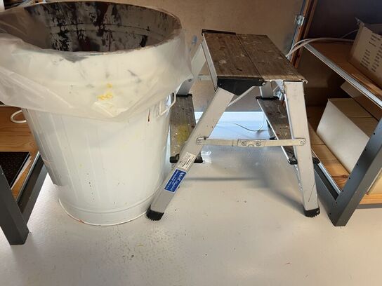 Disk inkl. indhold (kassesystem undtaget)