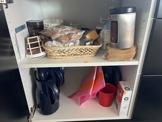 Køkkeninventar bl.a. BRAVILOR BONAMAT kande (se billeder)