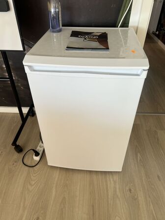 Fryseskab LOGIK LUF55W23E