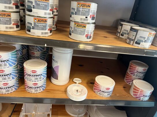 Salgsreol inkl. indhold - JOTUN m.v.