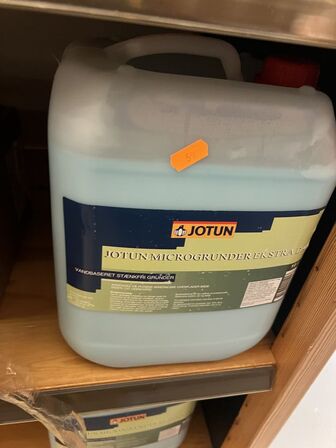 Parti JOTUN i forsk. baser m.v. (se billeder)