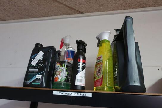 Pakkebord med indhold