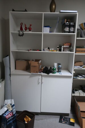 Indhold i rum (Læs beskrivelse)