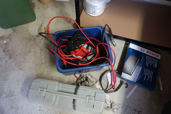 Pakkebord med indhold