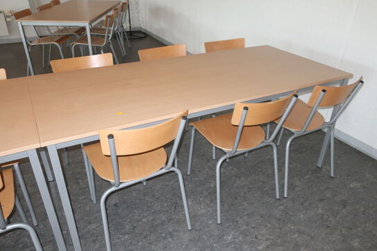2 stk. mødeborde med 12 stk. stole