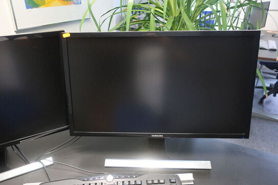 2 stk. computerskærme SAMSUNG U28E590D, tastatur, rollermouse Pro