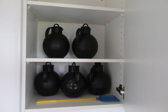 Kaffemaskine, div. Køkkenservice m.m.