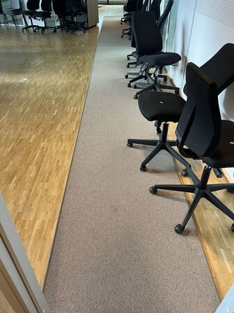 Tæpper til slidbeskyttelse (mange meter, se billeder)