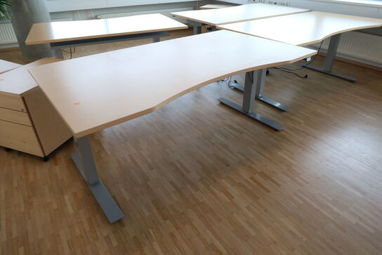 4 stk. el. hæve/sænke skrivebord EFG, skuffemoduler, reoler