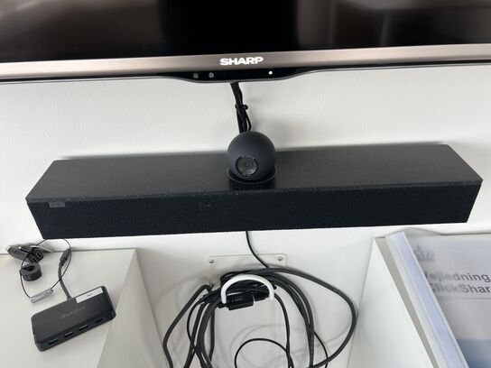 70" SHARP TV m. BRACO & AMX konferencesystemer