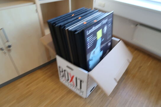 Flyttekasse med trærammer