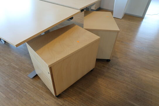 4 stk. el. hæve/sænke skrivebord EFG, skuffemoduler, reoler