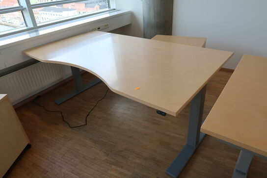 2 stk. el. hæve/sænke skrivebord EFG, skuffemoduler