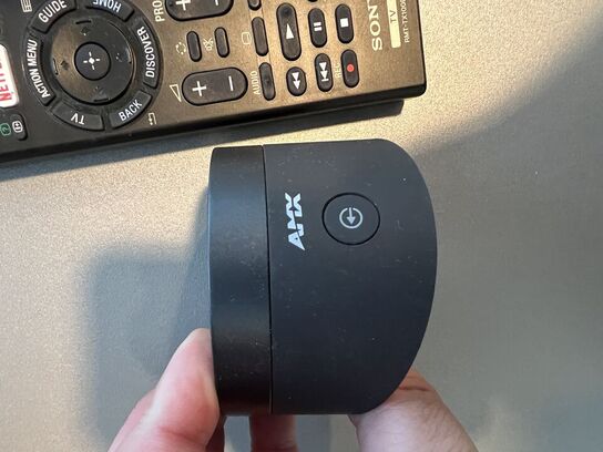 55" SONY TV m. BRACO & AMX konferencesystemer