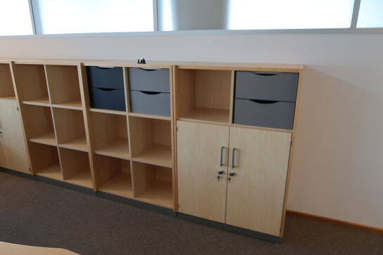 4 stk. el. hæve/sænke skrivebord EFG, reoler, skuffemoduler