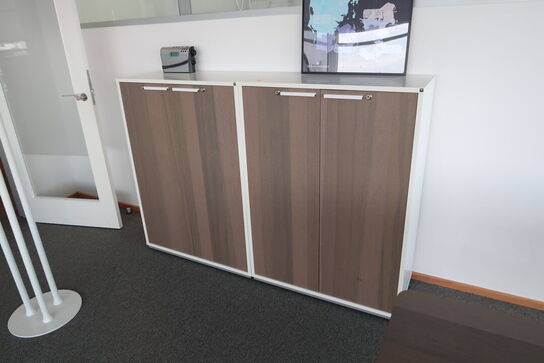 2 stk. skabe HOLMRIIS 