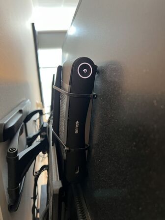 55" SONY TV m. BRACO & AMX konferencesystemer