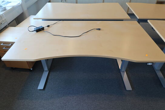 4 stk. el. hæve/sænke skrivebord EFG, reoler, skuffemoduler