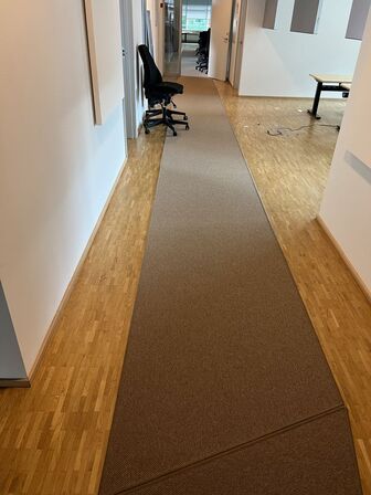 Tæpper til slidbeskyttelse (mange meter, se billeder)