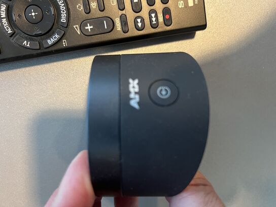 55" SONY TV m. BRACO & AMX konferencesystemer