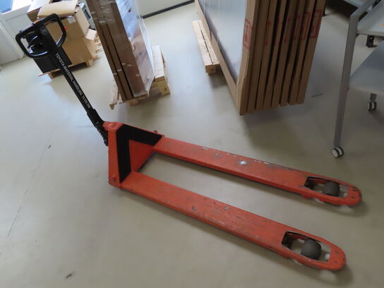 Palleløfter (1,5 palle) TOYOTA METERIAL HANDLING